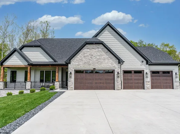 64 Belgian Ln, Morgantown, WV 26508