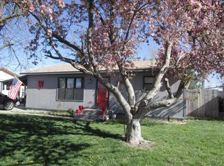 1609 Diane St, Garden City, KS 67846