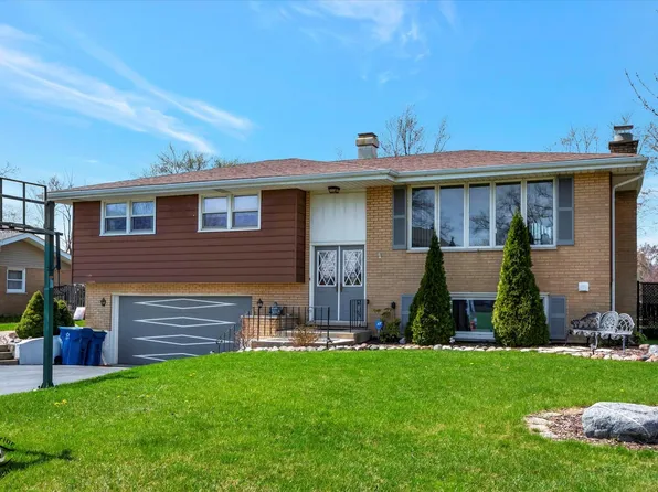 12812 Ponderosa Dr, Palos Heights, IL 60463