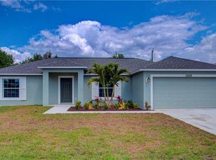 112 Hobo Rd, Rotonda West, FL 33947
