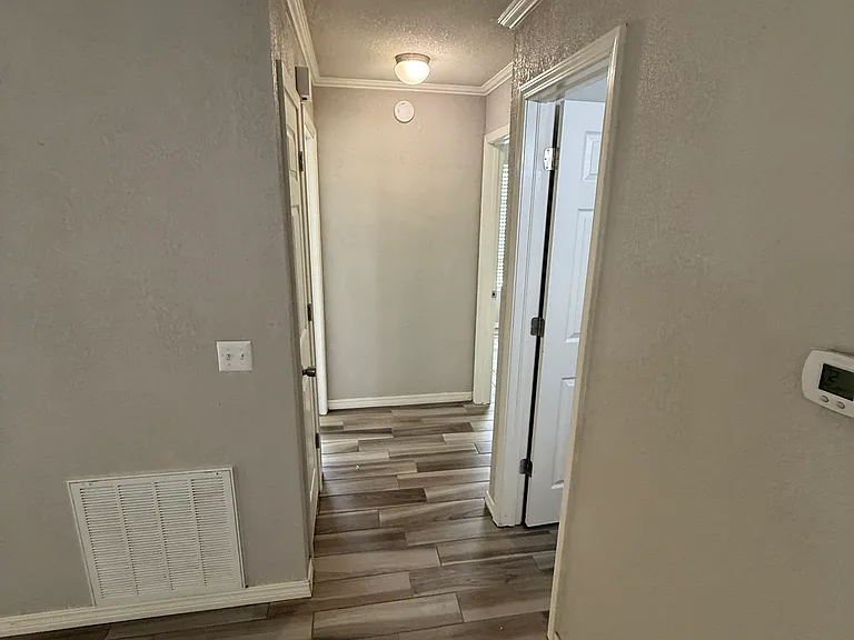 819 Hardy Springs Cir #D — Photo 10