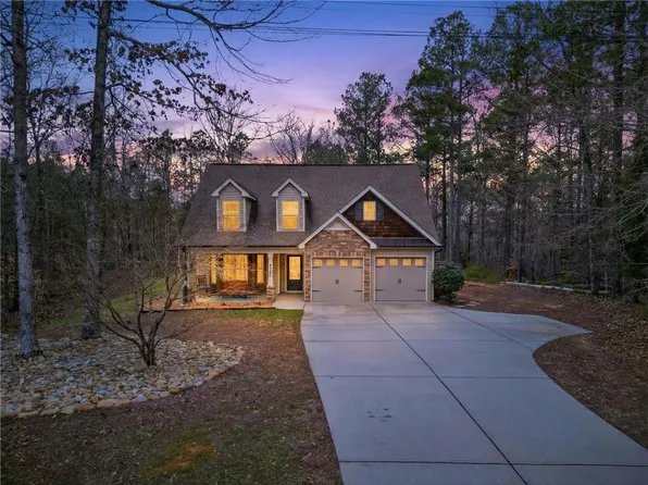 3131 Sweetbriar Dr, Villa Rica, GA 30180