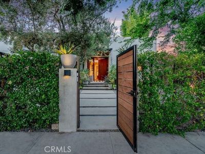13215 Hartsook St, Sherman Oaks, CA, 91423