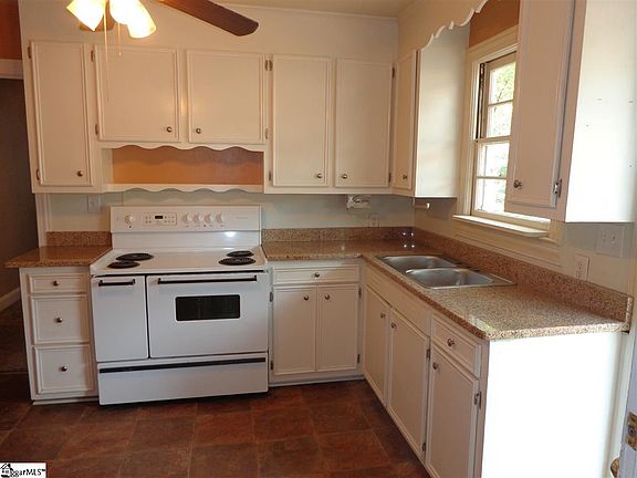 5th image of 115 Broughton Dr
