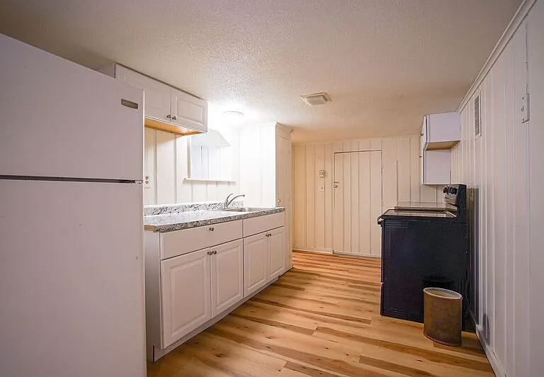 2385 Westfield St #1 — Photo 4