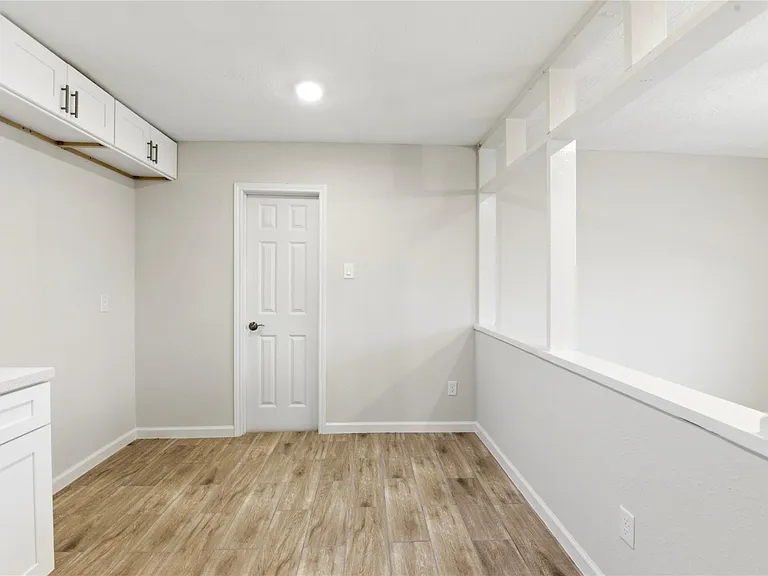 7010 Brownsville St #1/2 — Photo 15