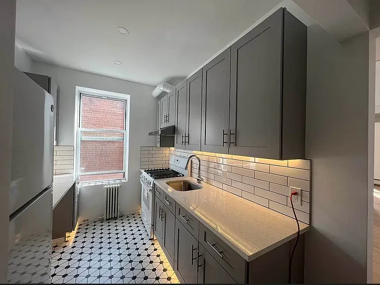 6824 Owls Head Ct #2R — Photo 3
