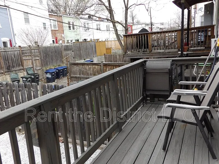 1114 Abbey Pl NE — Photo 15