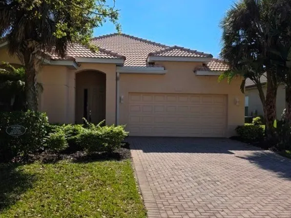 2267 Bainmar Dr, Lehigh Acres, FL 33973