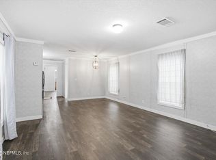 524 W RAILROAD Avenue W, Macclenny, FL 32063