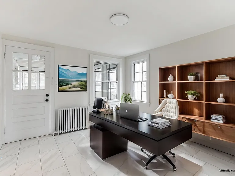 60 Maple Ave — Photo 11