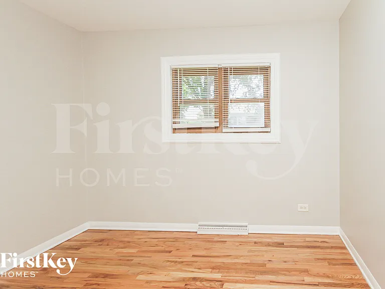 7744 Lotus Ave — Photo 5