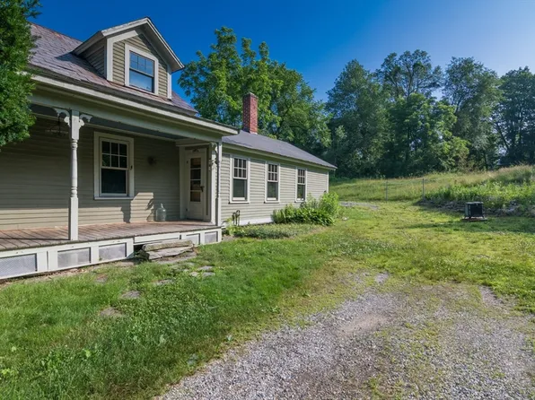 43 Meadow St, Northfield, MA 01360