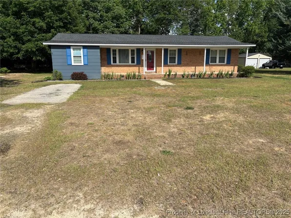 61 Sedgefield Dr, Lumberton, NC 28360