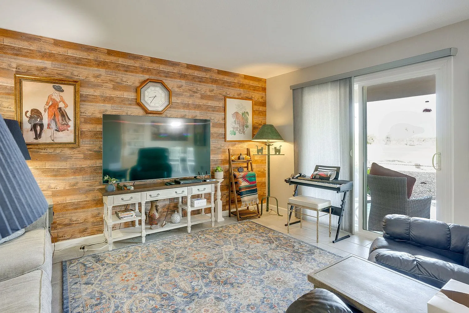 1 bed, 1.0 bath, 1184 sqft, $3,612 — Photo 3