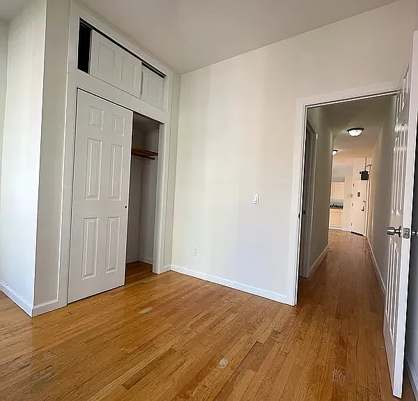 416 W 56th St #17 — Photo 11