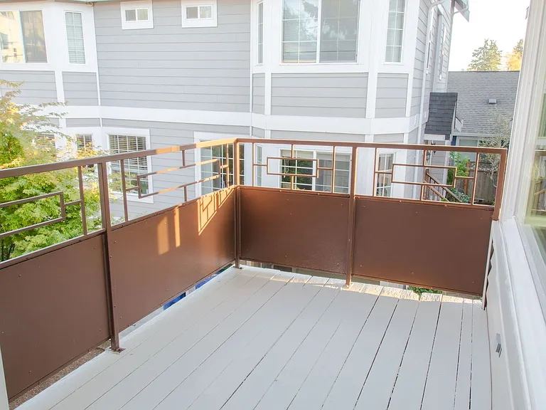 4417 Bagley Avenue N — Photo 14