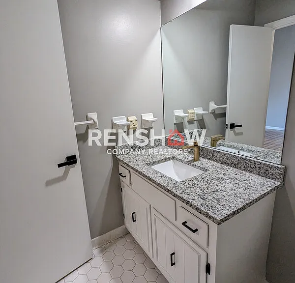 6936 Briarhill Dr — Photo 22
