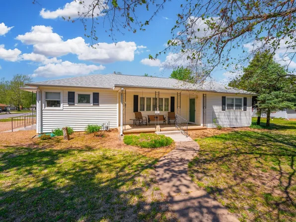 601 N Sumner St, Oxford, KS 67119
