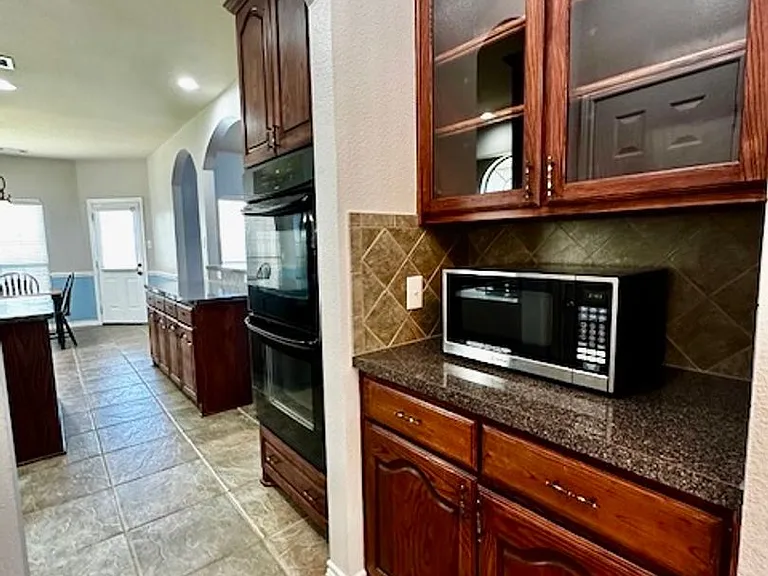 7005 Crenshaw Ln — Photo 29
