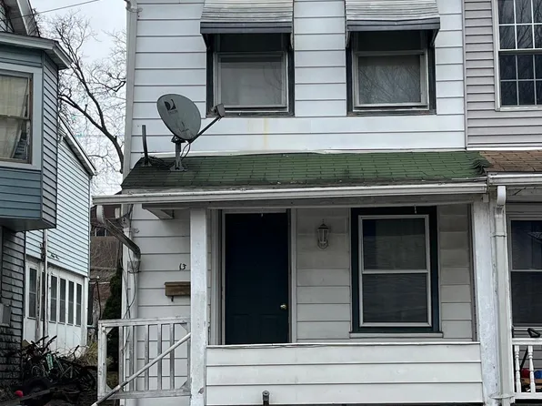 13 S Front St, Mifflintown, PA 17059