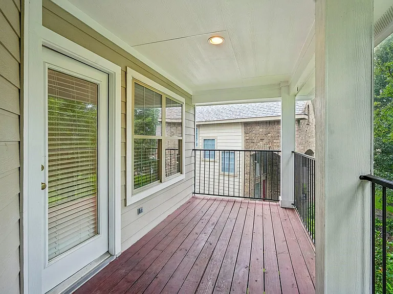 90 Panterra Way — Photo 23