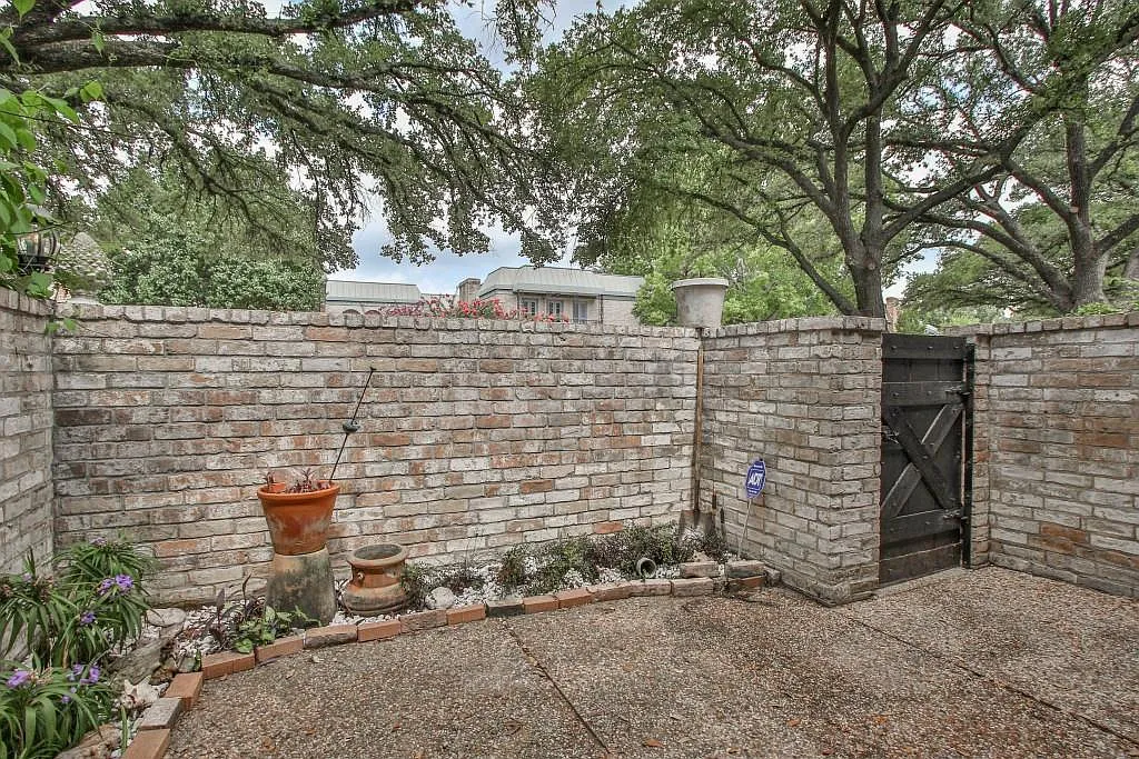 1 bed, 1.0 bath, 840 sqft, $1,650 — Photo 3