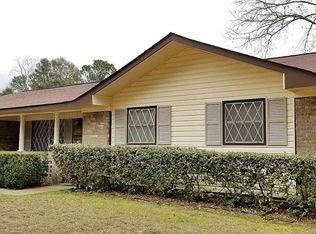 192 Cedar Ct, Ozark, AL 36360