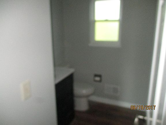 5th image of 841 Exmoor Dr