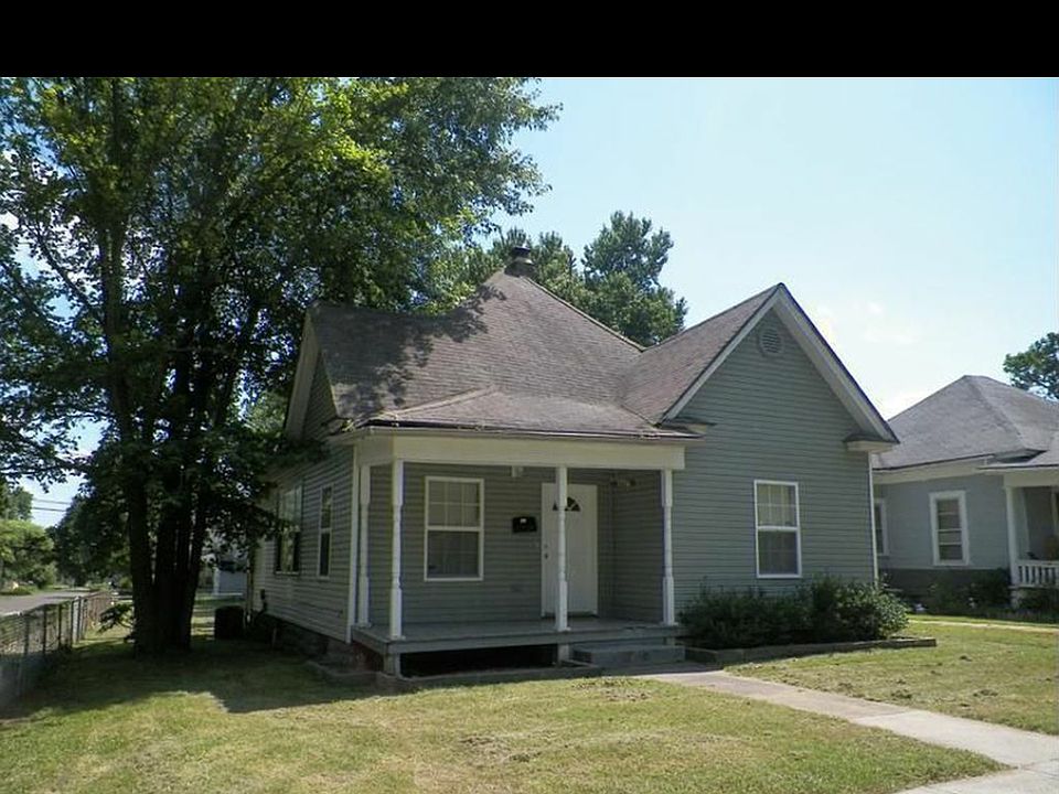2nd image of 1116 W Lynn St