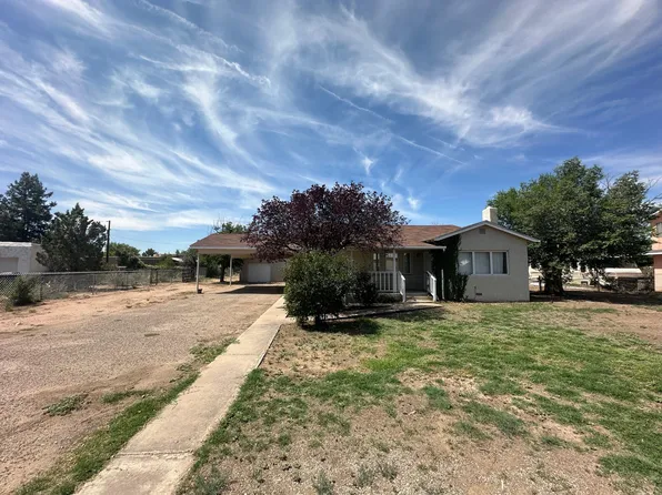 548 Mullen Rd NW, Los Ranchos De Albuquerque, NM 87107