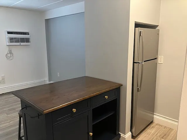 1000 Lexington Street — Photo 4