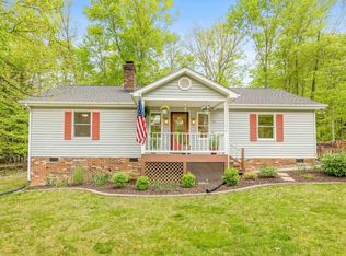 33 Colonial Rd, Palmyra, VA 22963