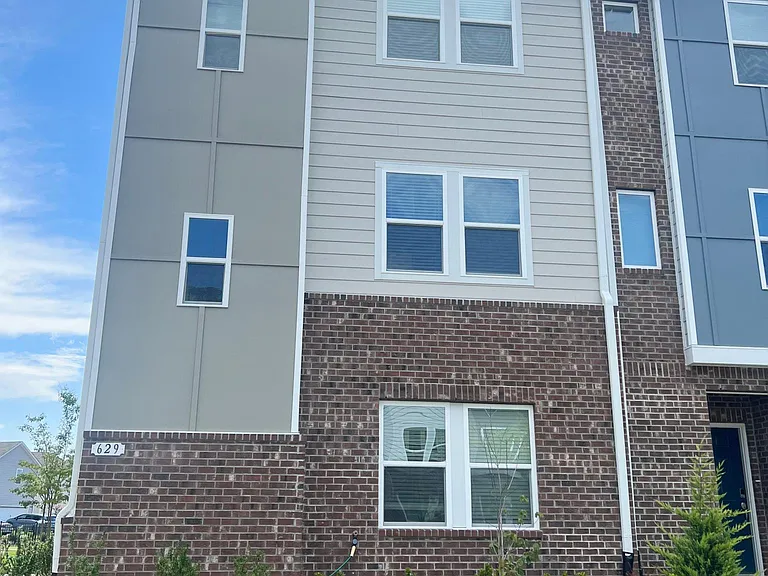 629 Firebrick Dr — Photo 3