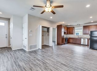 1308 Hausman Dr UNIT B, Lockhart, TX 78644