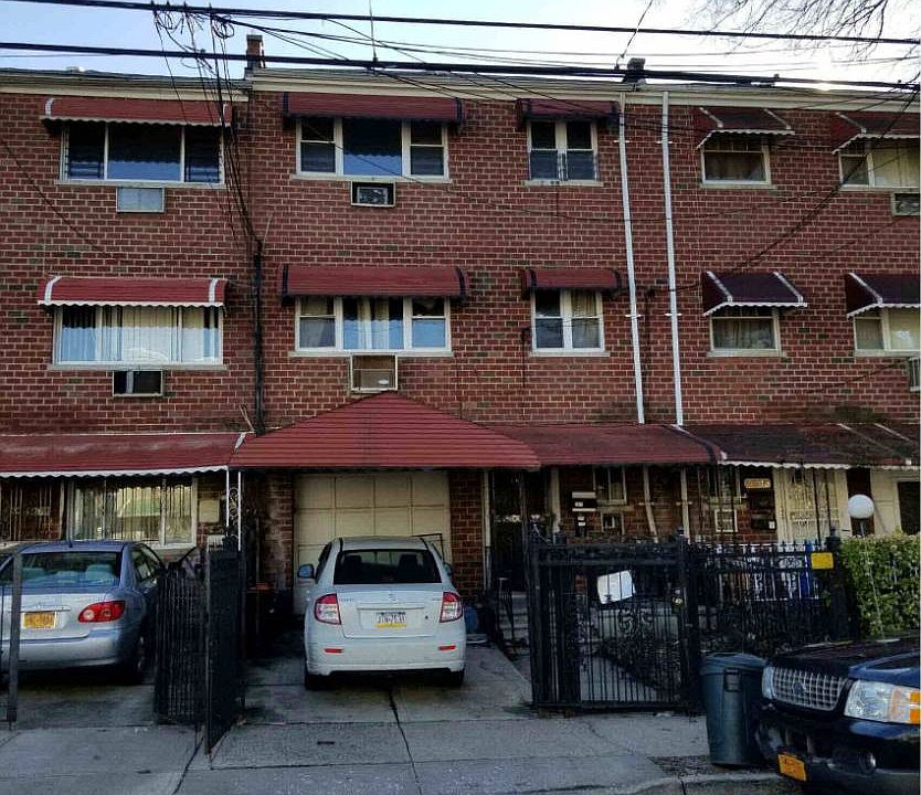 2nd image of 3672 Willett Ave