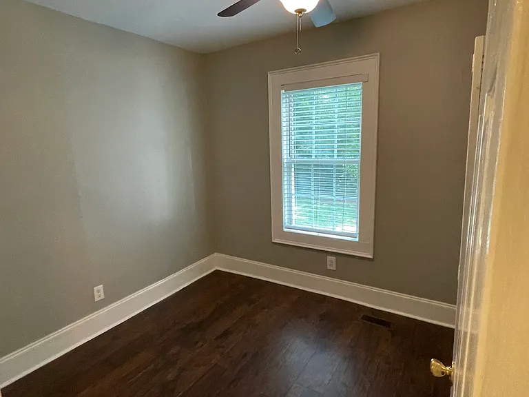 1132 Montreat Ave SW #1 — Photo 5