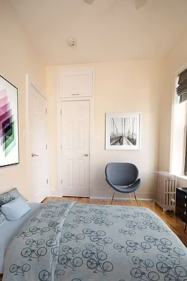 Rented by Evergreen Apartments BK | media 7