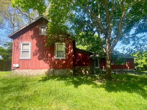 37 Lloyd Road, Waterford, CT 06385
