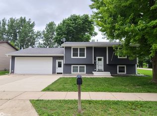 1317 N 5th St, Clear Lake, IA 50428