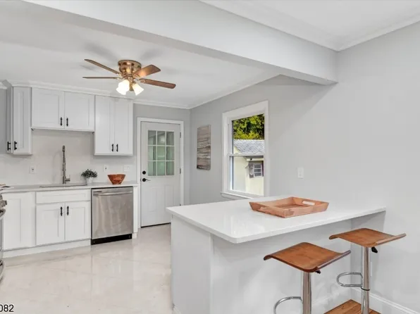 49 Shady Ln, Fanwood Boro, NJ 07023