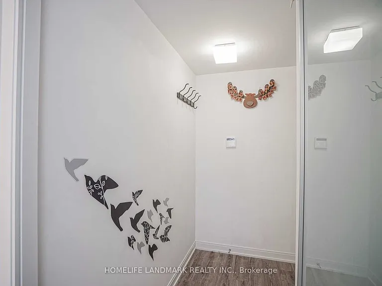 42 Charles St E #3209 — Photo 3
