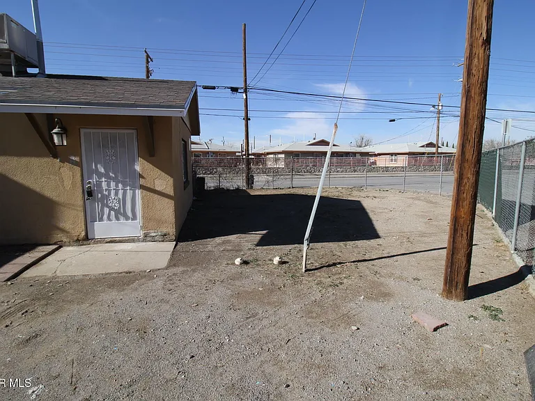 8903 Old County Road A #EL — Photo 23