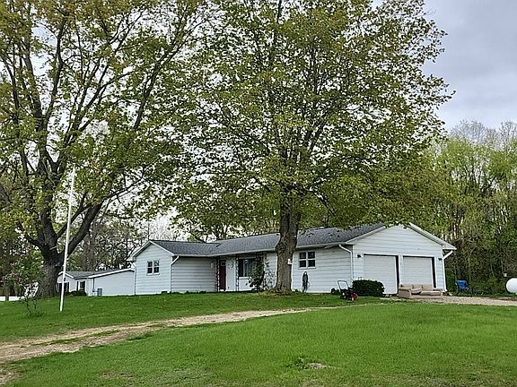 3rd image of 711 Bauer Rd