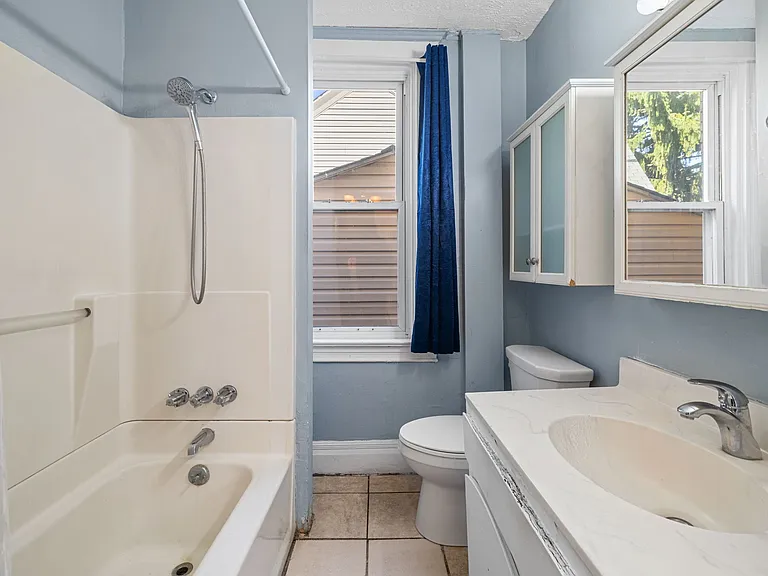 118 Carrick Ave — Photo 16