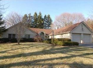 2032 Murdstone Rd, Pittsburgh, PA 15241