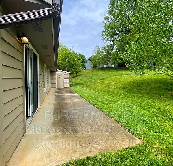 38 Morning Glory Dr #C — Photo 11
