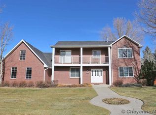 318 Carriage Dr, Cheyenne, WY 82009