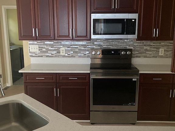 3rd image of 11102 Spring Meadow Blvd