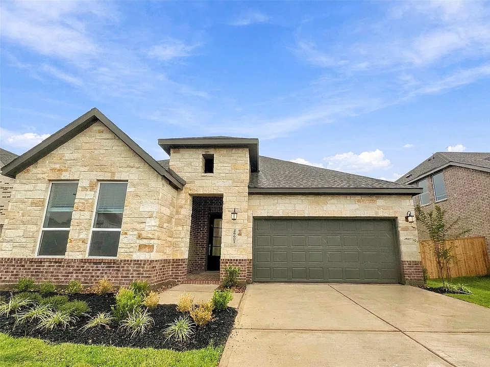 26607 Golden Heather Ln